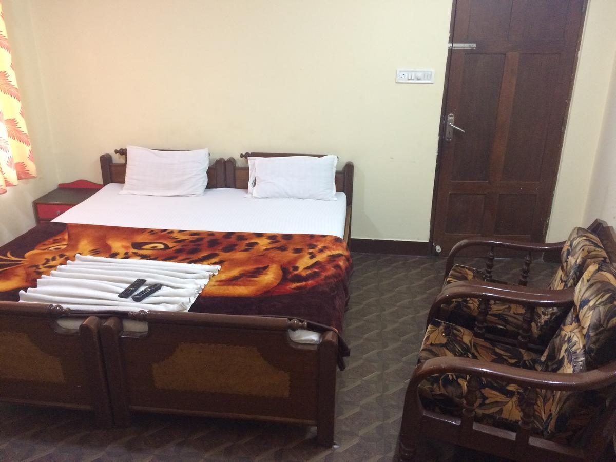 Hotel Green Land Bangalore Ngoại thất bức ảnh